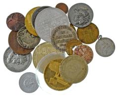 20db-os magyar és külföldi token, emlékzseton, emlékérem-tétel T:UNC-F