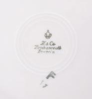 Bavaria két darab egyszemélyes reggeliző készlet, csésze alátéttel és desszertes tányér. Jelzett, hi...