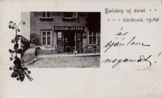 Privigye the Durdik tobacco and liquor store at Erzsébet square photo (EK)