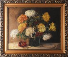 Olvashatatlan jelzéssel (Lukács?): Csendélet. Olaj, vászon. Dekoratív, kissé sérült fakeretben. 40x50 cm