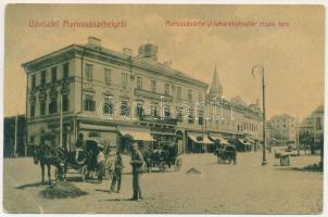 Marosvásárhely, Targu Mures; Takarékpénztár, piac, A Fonciere Pesti Biztosító Intézet főügynöksége, Harmath Sándor, Bucher Lajos üzlete, lovaskocsik. No. 32. (W.L. ?) / savings bank, market, insurance company, shops, horse-drawn carriages (EB)