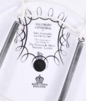 Angol dísztál a Salisbury Cathedral ábrázolásával, jelzett, hibátlan, d: 20,5 cm