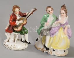 3 darab kis porcelán figura, közte Alt Wien, közte sérüléssel, m: 8 cm alatt