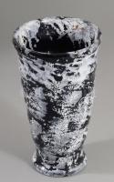 Fekete-fehér mázas kerámia váza, hibátlan, m: 16,5 cm