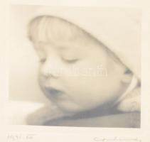 2 db régi gyerekfotó üvegezett képkeretben, keret: 24x15 cm és 26,5x20 cm