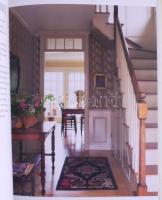 Kasabian, Anna: First Impressions.2002. Kiadói kartonált kötés, papír védőborítóval, jó állapotban