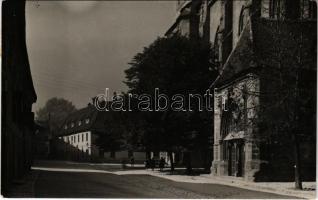 Brassó, Kronstadt, Brasov; utcakép, templom / street view, church