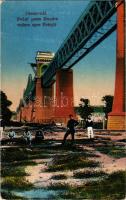 Cernavoda, Cerna Voda, Csernavoda; Podul peste Dunare vedere spre Fetesti / Danube bridge, mariners