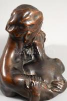 Olvashatatlan jelzéssel: A csók. Bronzírozott szobor, 10x8,5 cm