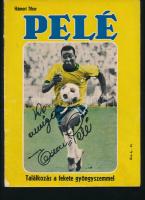 1970 Hámori Tibor: Pelé. Találkozás a fekete gyöngyszemmel. Bp., Egyetemi Nyomda, 32 p. Számos fekete-fehér fotóval. Kiadói tűzött papírkötés, kissé viseltes borítóval.
