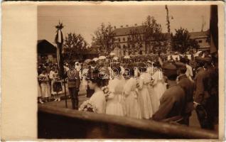 Darutollas honvédek, ünnepség / Hungarian military celebration, soldiers with crane feathers. photo (EK)