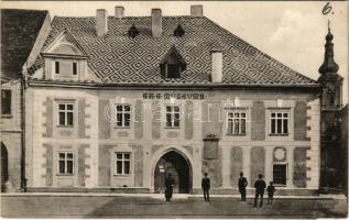 Kolozsvár, Cluj; Mátyás király szülőháza, EKE Múzeum (Erdélyi Kárpát Egyesület). Gombos Ferenc kiadása / birthplace of Matthias Corvinus, museum
