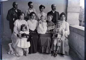 5 db üvegnegatív vegyes felvételekkel (kirándulási képek, csoportkép, stb.), 12x9 cm