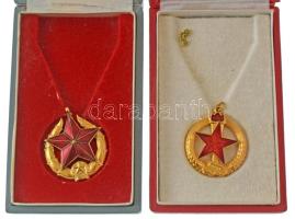 1960-1970 k. hagyaték-tétel, benne 7db kitüntetés, mindegyik mellszalag nélkül (ebből 6db eredeti to...