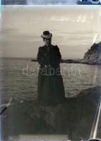 5 db üvegnegatív vegyes felvételekkel (kirándulási képek, életképek), 12x9 cm