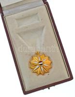 1989. "A Magyar Köztársaság Csillagrendje" aranyozott, zománcozott bronz kitüntetés mellszalag és szalagsáv nélkül, eredeti ragadós tokban, igazolvánnyal T:UNC