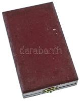 1984. "Április Negyedike Érdemrend" aranyozott, zománcozott bronz kitüntetés miniatűrrel, ...