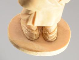 Okimono - gésa. Faragott csont, Japán, 19. sz. közepe - második fele, kezében az eszköz sérült, m: 1...