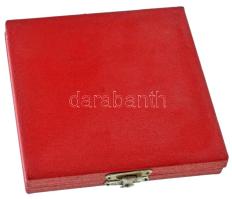 1960 k. "Községfejlesztésért - Bács-Kiskun Megyei Tanács" egyoldalas bronz emlékérem, ered...