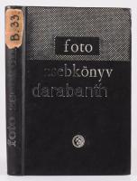 Morvay György - Szimán Oszkár: Fotozsebkönyv. Bp., 1965, Műszaki. Kiadói nyl-kötés. + Voigtländer fé...