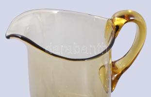 Régi borostyánszínű vizes kancsó, hibátlan, m: 21,5 cm