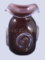 Anyagában színezett iparművész üveg váza, szakított üveg, jelzés nélkül, hibátlan, m: 19 cm