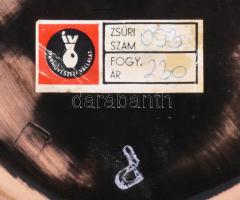 Iparművész fedeles edény, jelzett, minimális kopással, d: 12 cm