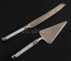 Markolatában köves díszítésű tortaszervírozó szett, h: 28-34 cm