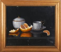 Molnár Z. János (1880-1960): Csendélet porcelánokkal és déligyümölcsökkel. Olaj, fa, jelzett. Felületi sérülésekkel. Dekoratív fakeretben. 28x33 cm