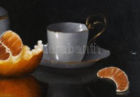 Molnár Z. János (1880-1960): Csendélet porcelánokkal és déligyümölcsökkel. Olaj, fa, jelzett. Felüle...