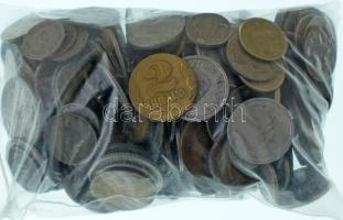 Vegyes, magyar és külföldi érmetétel 1950-ig, mintegy ~910g súlyban T:vegyes Mixed, Hungarian and foreign coin lot, coins until 1950 (~910g) C:mixed