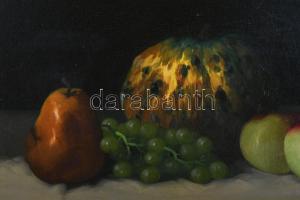 Molnár Z. János (1880-1960): Csendélet gyümölcsökkel. Olaj, karton, jelezve balra lent. Dekoratív fa...