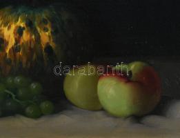 Molnár Z. János (1880-1960): Csendélet gyümölcsökkel. Olaj, karton, jelezve balra lent. Dekoratív fa...