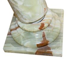 Dekoratív, magas minőségű ónix posztamens, jó állapotban, tartófelület d:22 cm, m:100 cm /// KIZÁRÓL...