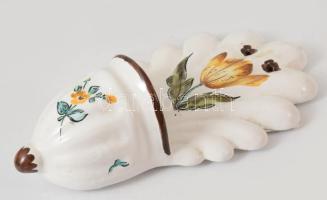 Mázas kerámia fali szenteltvíztartó, jelzett, 21x11 cm