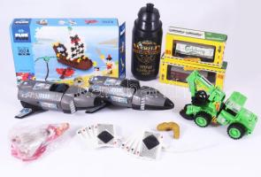 Doboznyi vegyes játék, gyűjtői darabokkal.