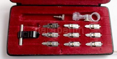 Tuskészlet és Rotring körzőkészlet eredeti dobozában