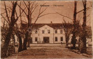 Kiskapus, Kleinkopisch, Copsa Mica; pályaudvar, vasútállomás. Vasúti levelezőlapárusítás 452. / railway station (EB)