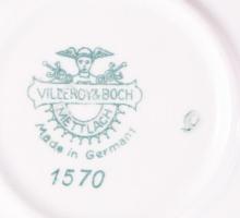 Antik Villeroy &amp; Boch 6 darab csésze alátéttel, csészén és alátéten más jelzéssel, d: 14 cm