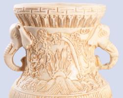 Kínai polirezin váza, fa talpon, m: 30 cm