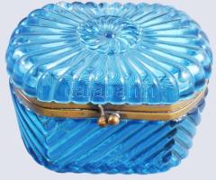 9 darabos nívós antik üveg összeállítás, közte szecessziós darabokkal, sérüléssel