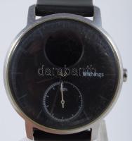 Withings okosóra, szíjjal, karcos, eredeti dobozában, töltőjével, d: 35mm
