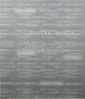 Natura Morta. A Velencei Biennale XLVII. Képzőművészeti kiállítása magyar pavilonjának kiadványa, 4 kötet: Omnia Mutantur; Éva Köves; Judit Hersko; Róza El-Hassan. Bp., 1997, Ludwig Múzeum-Kortrás Művészeti Múzeum. Gazdag képanyaggal illusztrálva. Magyar, olasz és angol nyelven. Kiadói papírkötés, kiadói kartontokban