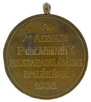1938. "Felvidéki Emlékérem" bronz kitüntetés mellszalag nélkül T:AU,XF patina
Hungary 193...