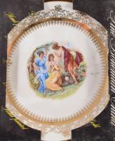 Csehszlovák zsánermintás dísztál, illetve csésze alátéttel, dobozában