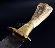 Vadásztőr, agancs fogóval, réz, vésett pengével 32 cm