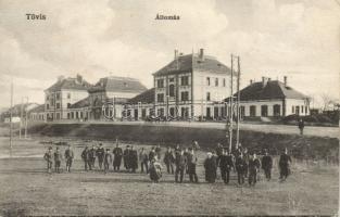 Tövis railway station
