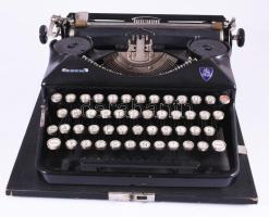 cca 1934 Triump "Norm" írógép, táskája nélkül, 32x32 cm