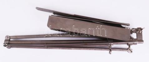 Összehajtható fém kotta állvány