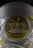 cca 1880 Emlékpohár ezüstpácolt díszítéssel, körben a Hit, remény, szeretet csiszolt szimbólumaival,...